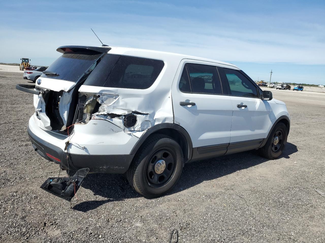 2015 Ford Explorer Police Interceptor - Фото 3