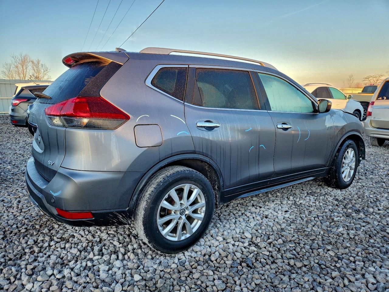 2020 Nissan Rogue S - Фото 3