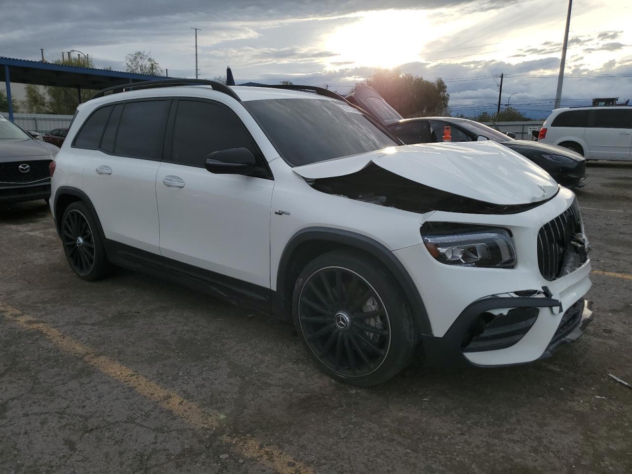 2022 Mercedes-Benz Glb Amg 35 4Matic - Фото 4