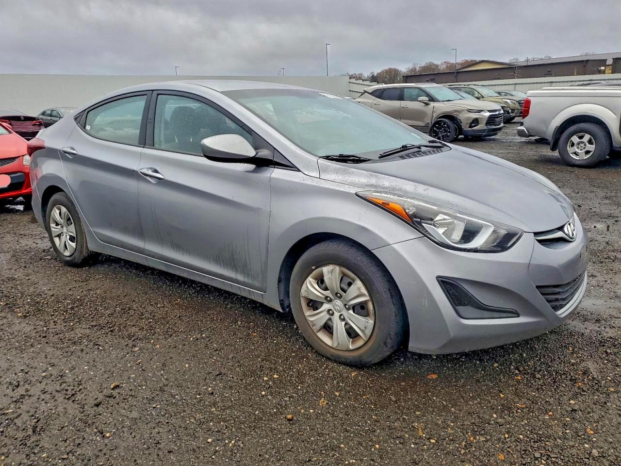 2016 Hyundai Elantra Se - Фото 4
