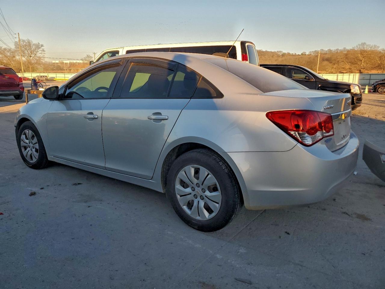 2016 Chevrolet Cruze Limited Ls - Фото 2