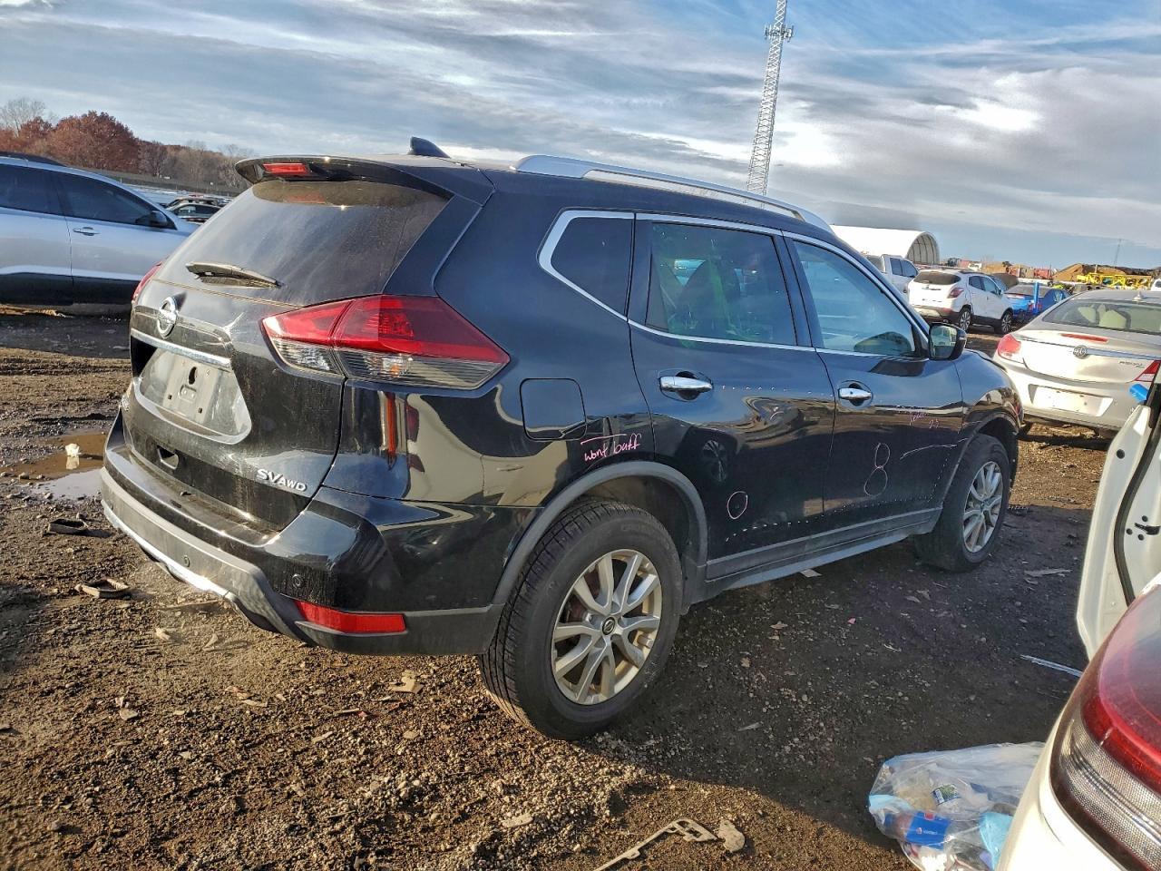 2020 Nissan Rogue S - Фото 3