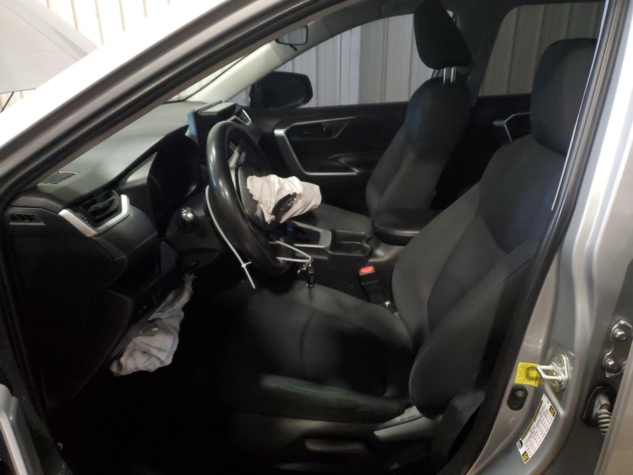 2019 Toyota Rav4 Le - Image 7