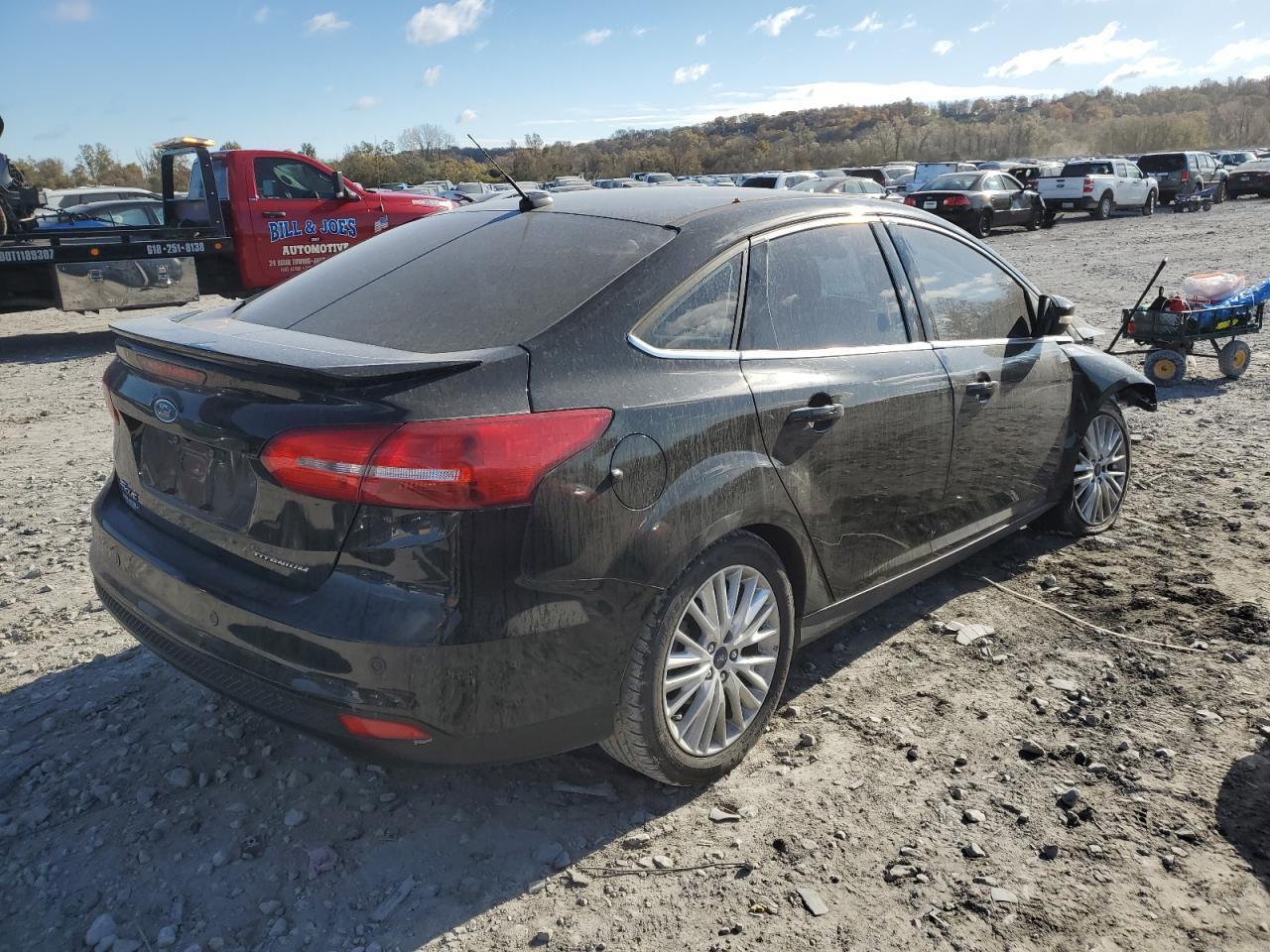 2018 Ford Focus Titanium - Фото 3