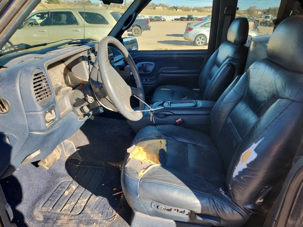 1996 Chevrolet Gmt-400 C1500 - Image 7