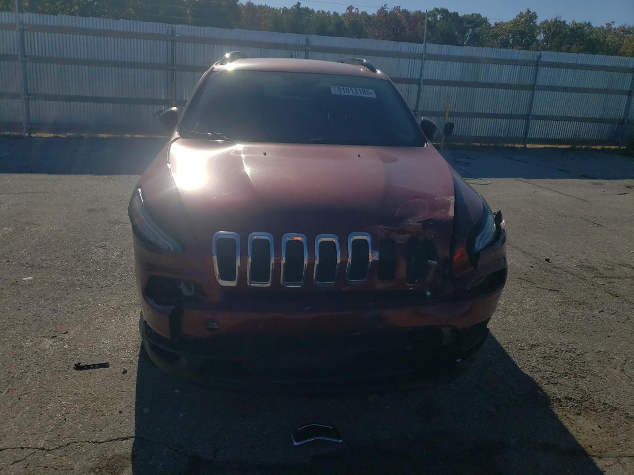 2016 Jeep Cherokee Sport - Фото 5