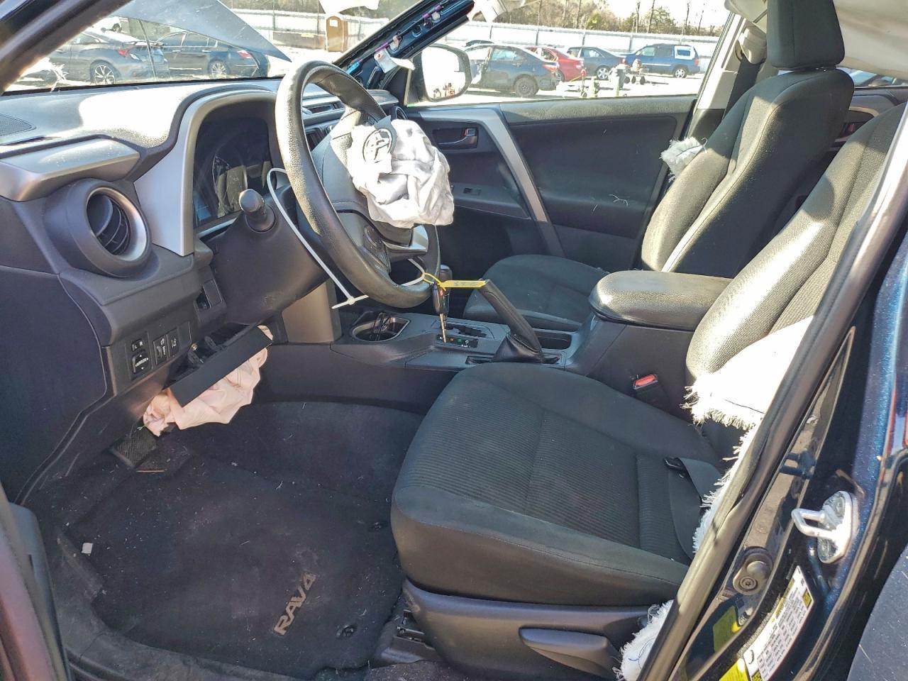 2017 Toyota Rav4 Le - Image 7