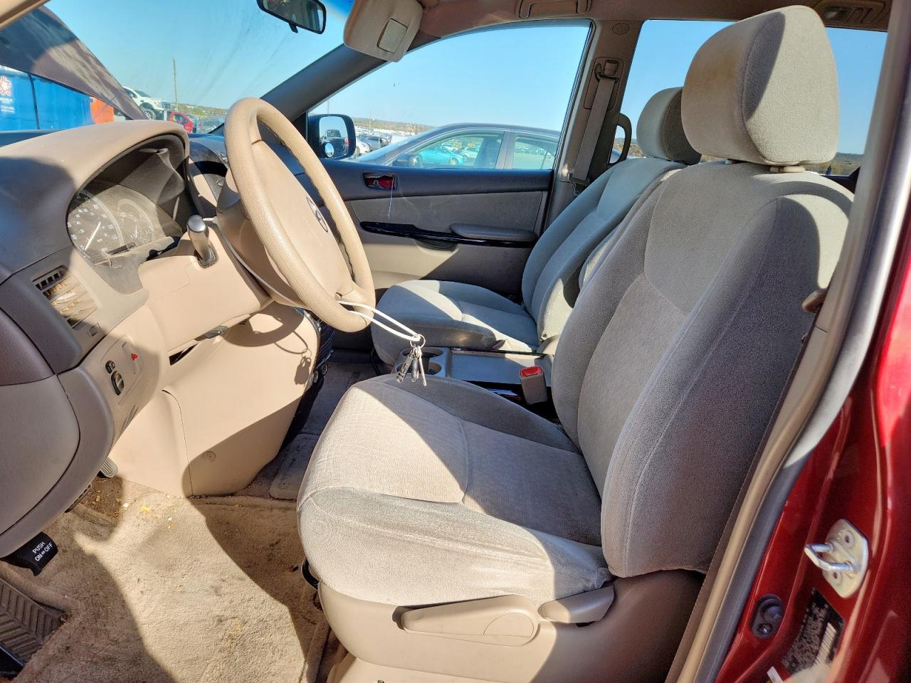 2005 Toyota Sienna Ce - Фото 7