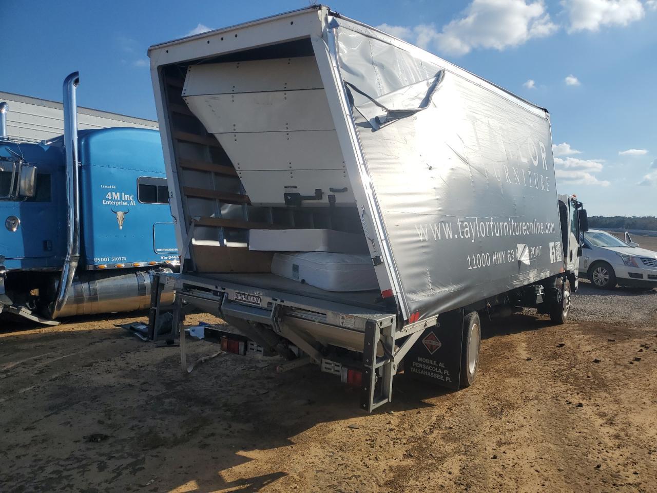 2024 Isuzu Npr Hd Box Truck - Фото 3