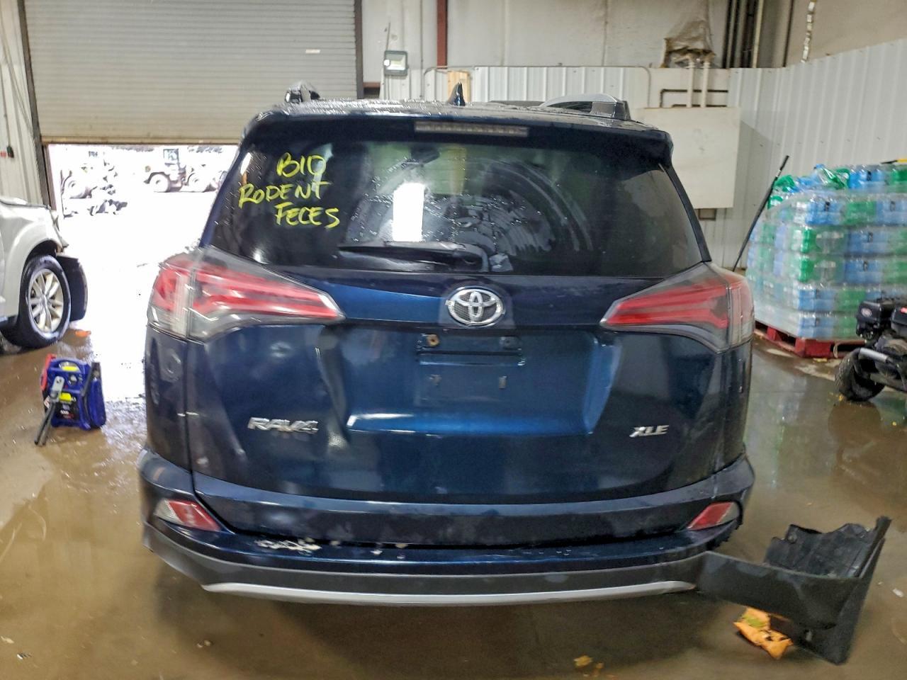 2017 Toyota Rav4 Xle - Image 6