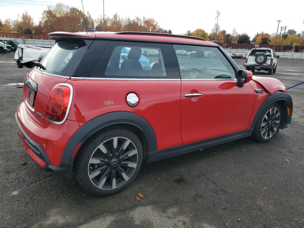 2022 Mini Cooper S - Фото 3