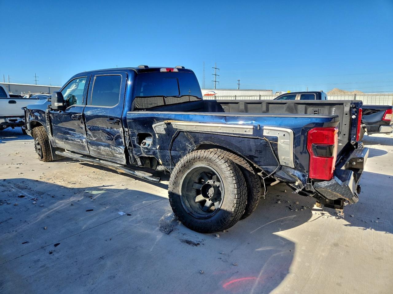 2024 Ford F350 Super Duty - Фото 2