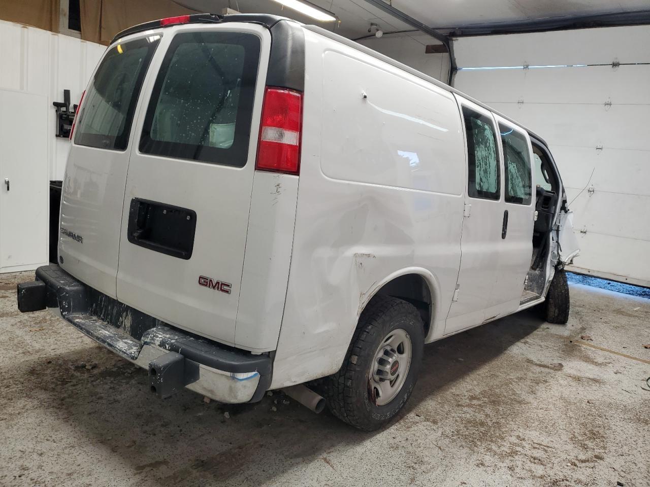 2021 GMC Savana G2500 - Фото 3