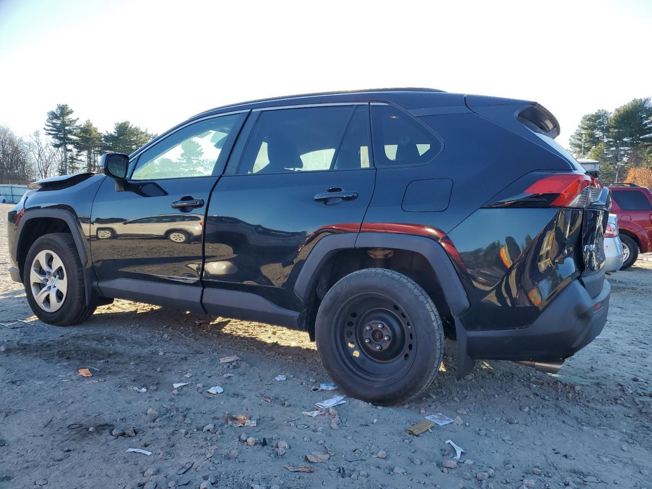 2020 Toyota Rav4 Le - Фото 2
