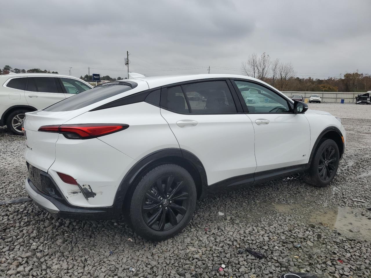 2025 Buick Envista Sport Touring - Image 3