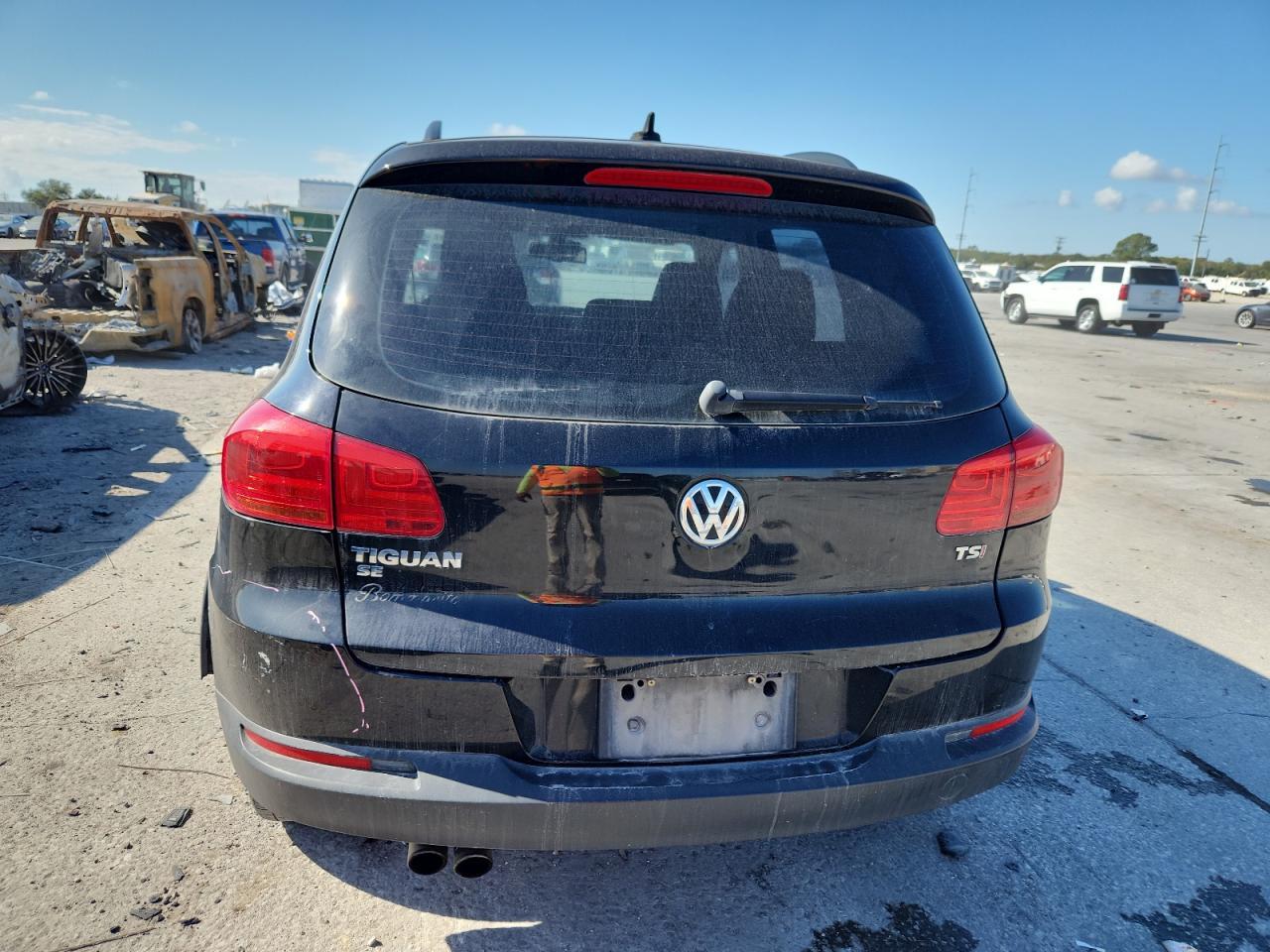 2017 Volkswagen Tiguan S - Фото 6