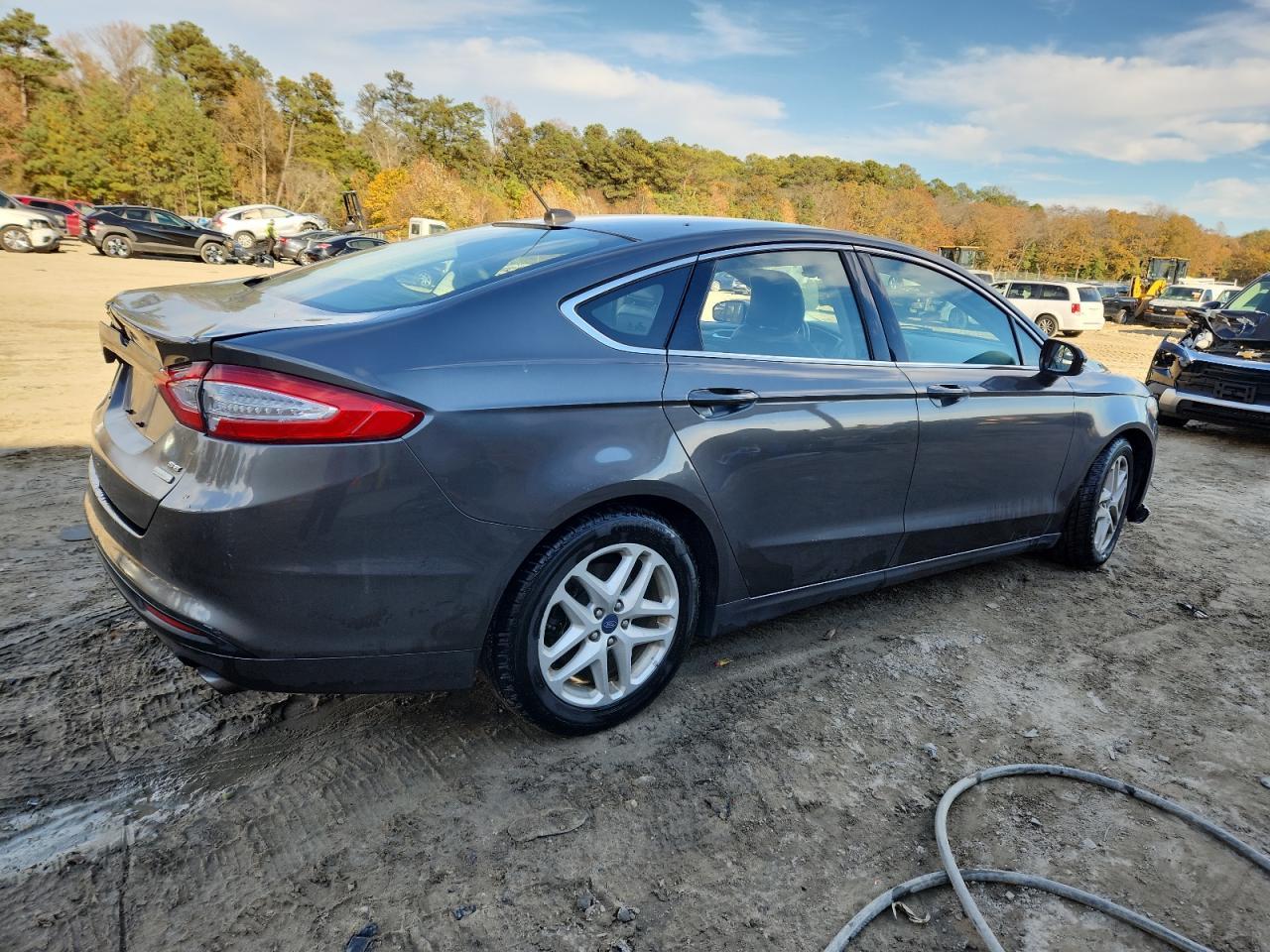 2016 Ford Fusion Se - Фото 3