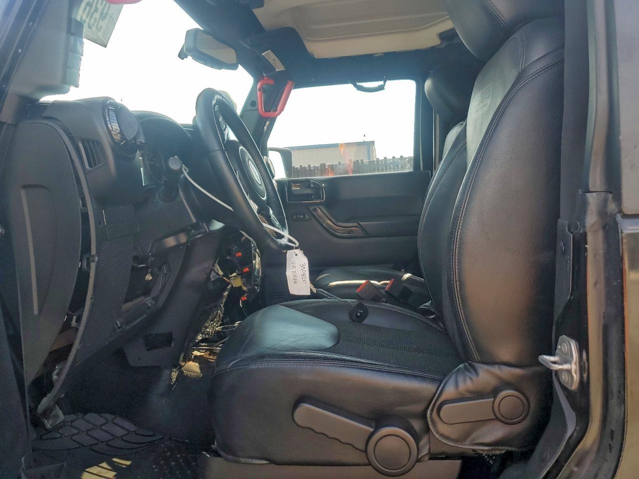 2016 Jeep Wrangler Sahara - Фото 7