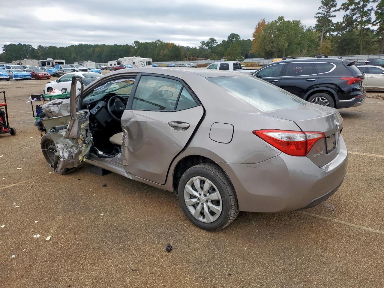 2014 Toyota Corolla L - Фото 2