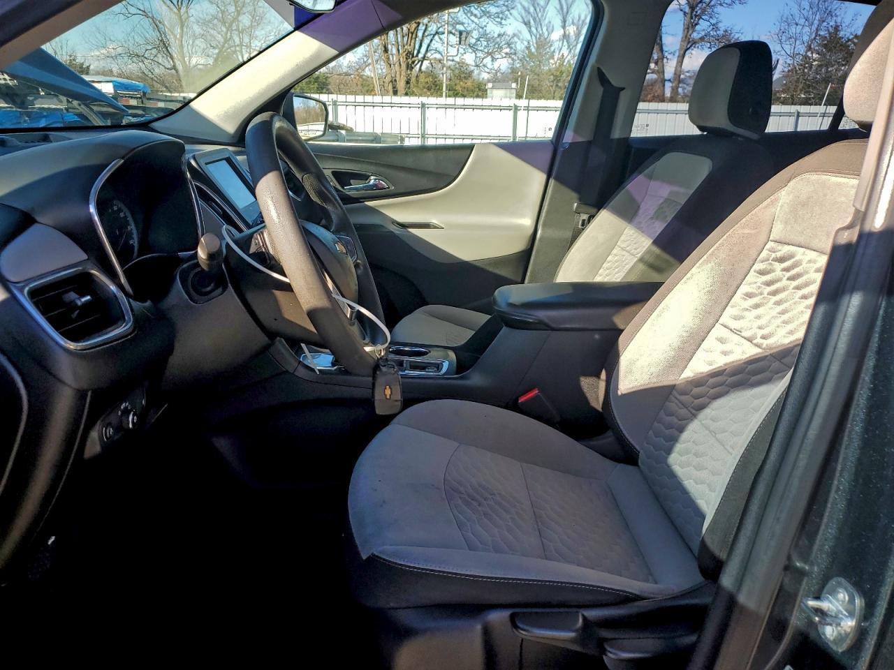 2019 Chevrolet Equinox Ls - Image 7