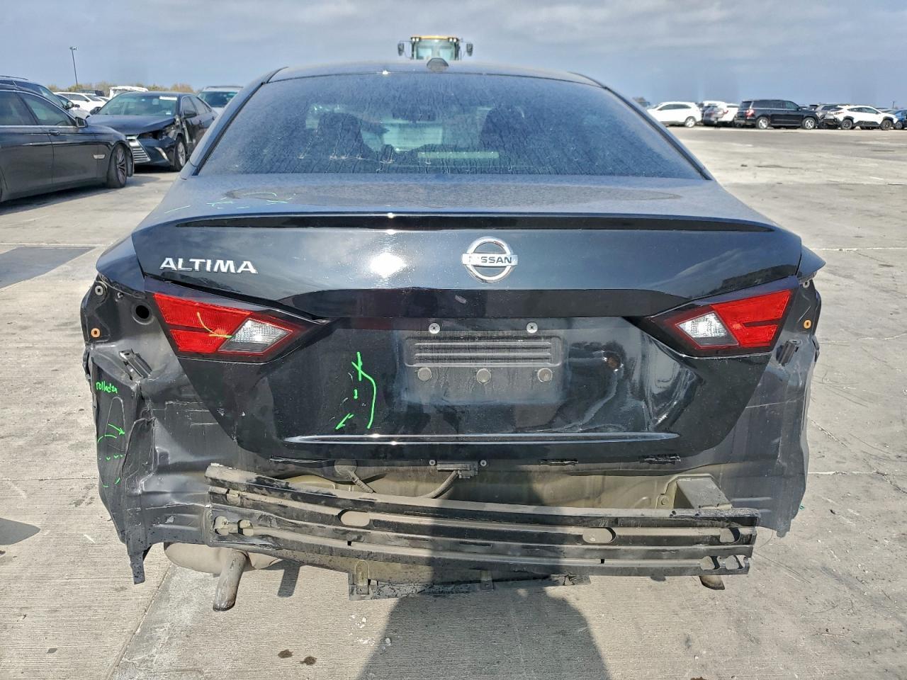 2019 Nissan Altima S - Фото 6