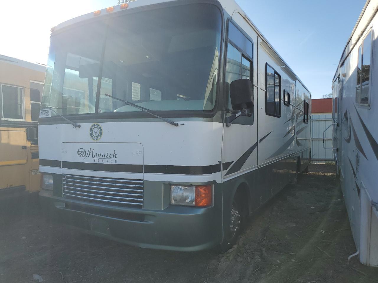 2000 Ford F550 Super Duty Stripped Chassis - Image 2