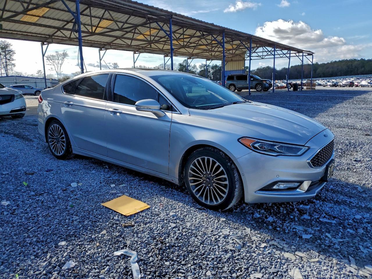 2017 Ford Fusion Titanium Hev - Image 4