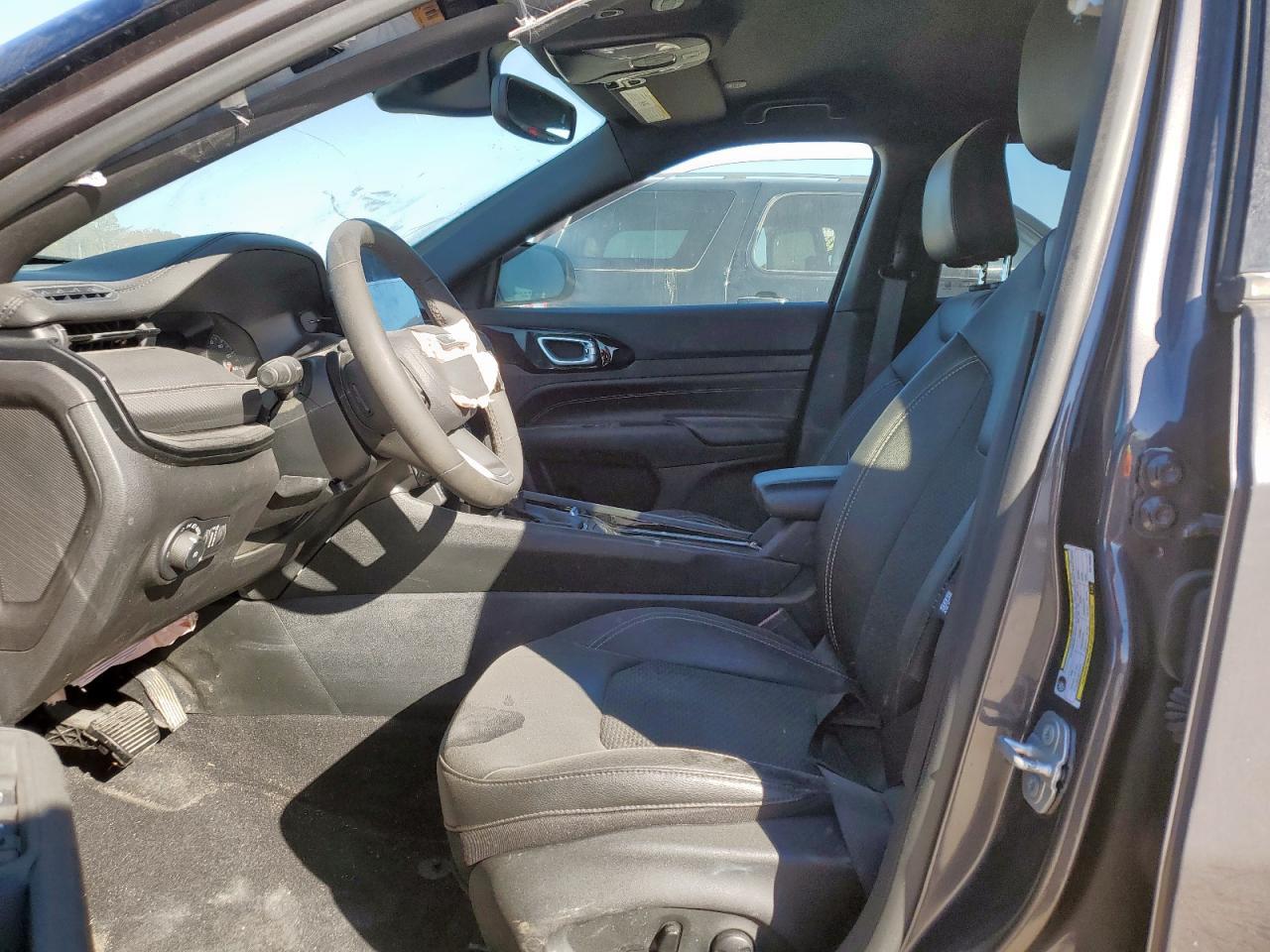 2024 Jeep Compass Latitude - Фото 7