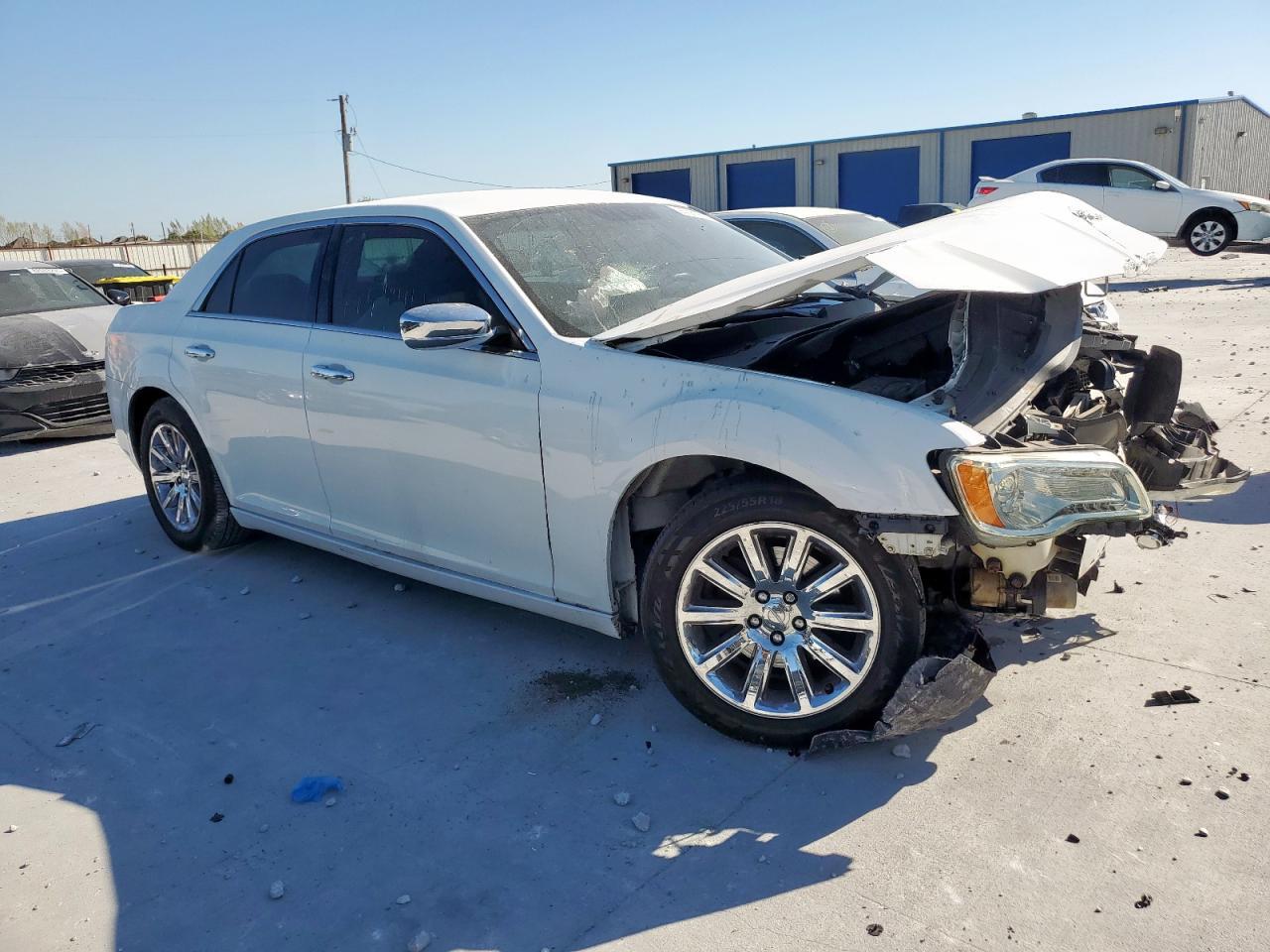 2012 Chrysler 300 Limited - Фото 4