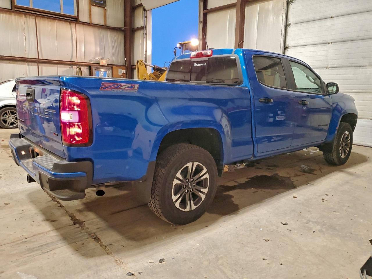 2022 Chevrolet Colorado Z71 - Image 3