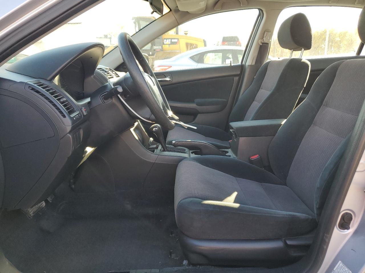 2003 Honda Accord Dx - Фото 7