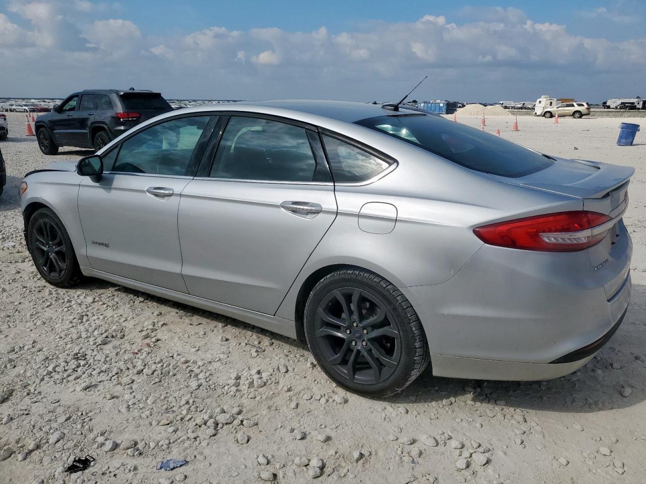 2018 Ford Fusion Se Hybrid - Фото 2