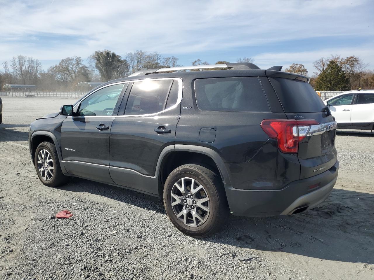 2023 GMC Acadia Slt - Image 2