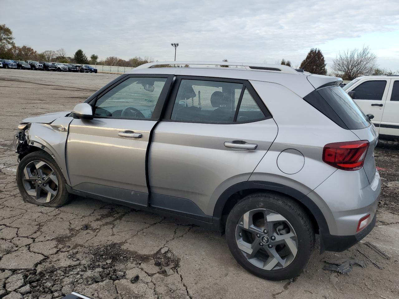 2023 Hyundai Venue Sel - Фото 2