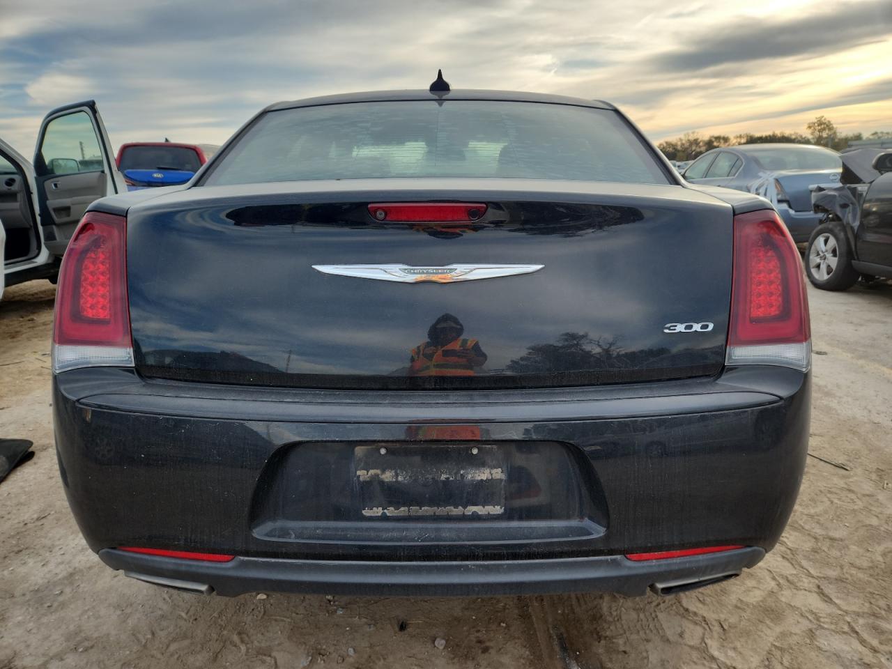 2018 Chrysler 300 Touring - Image 6