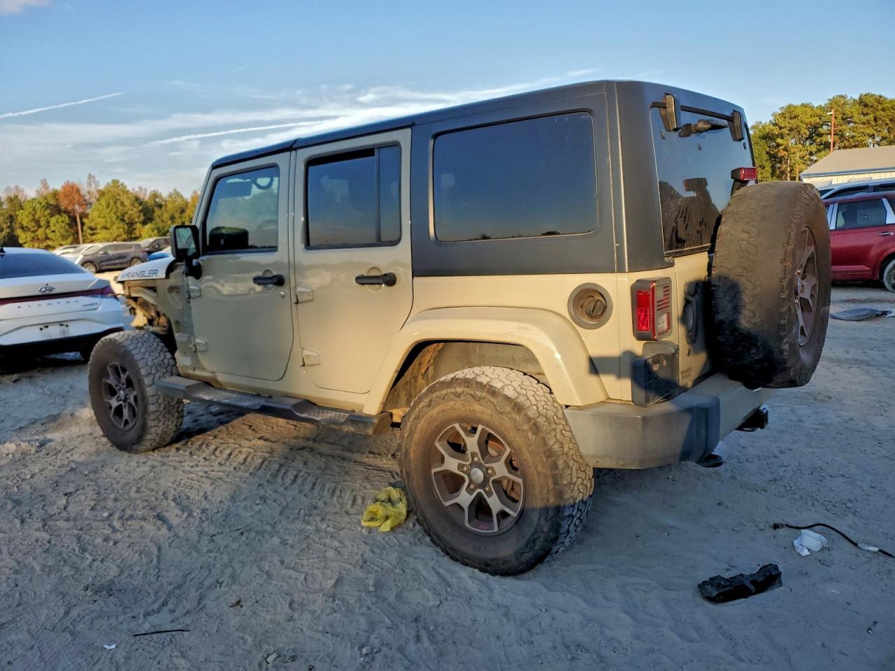 2018 Jeep Wrangler Unlimited Sahara - Image 2