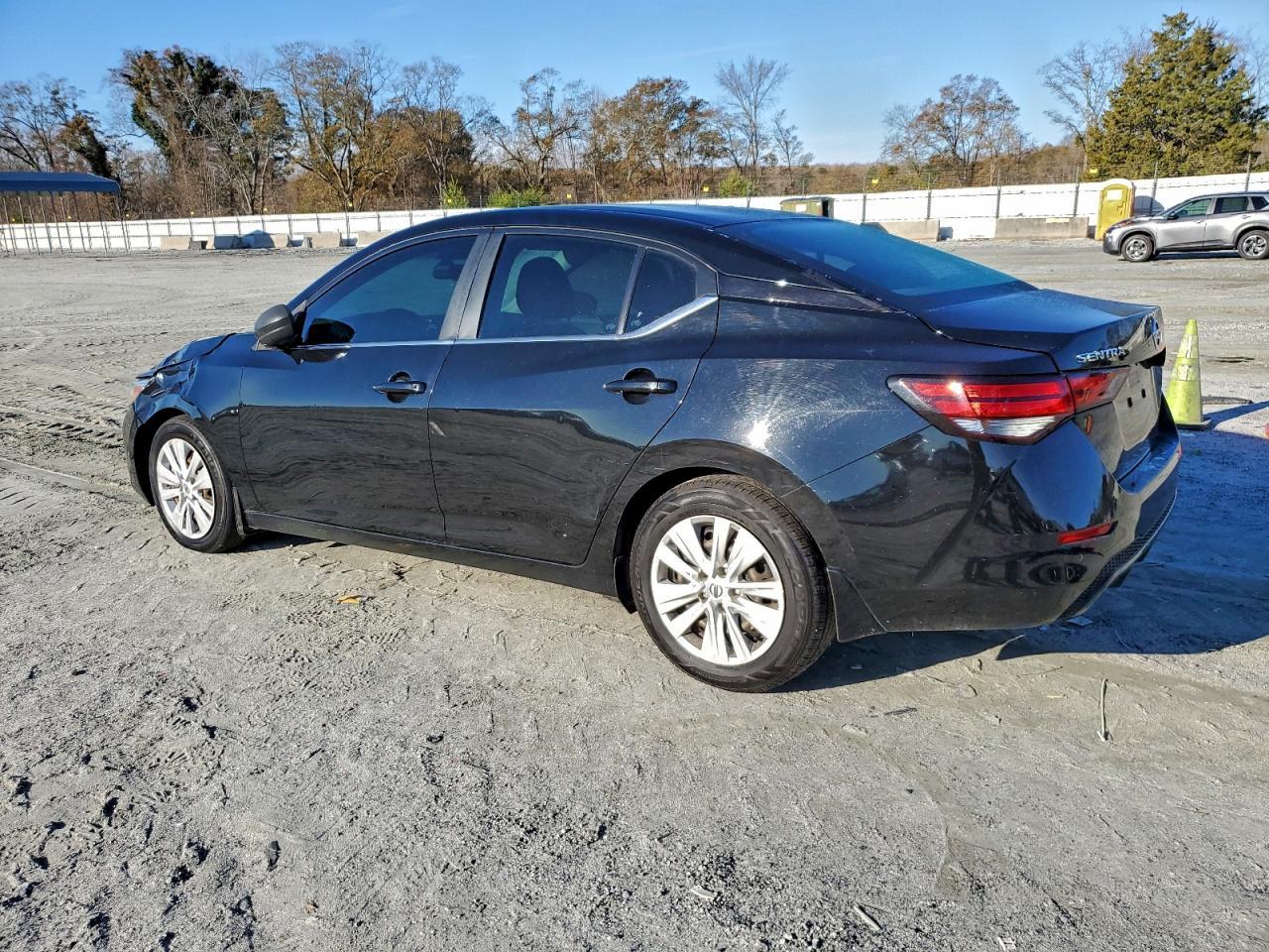 2022 Nissan Sentra S - Фото 2