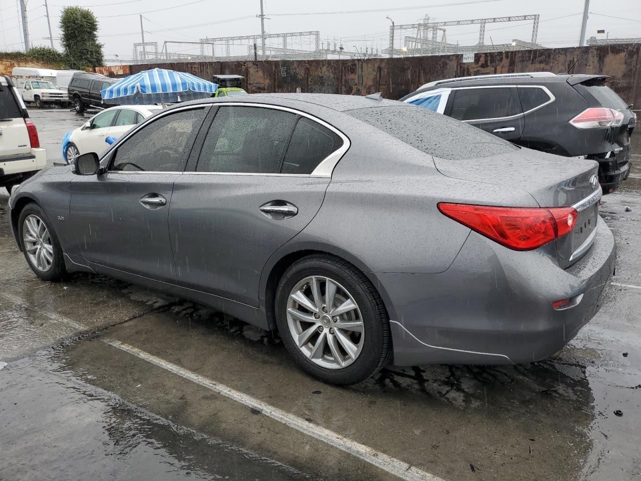 2017 Infiniti Q50 Premium - Фото 2