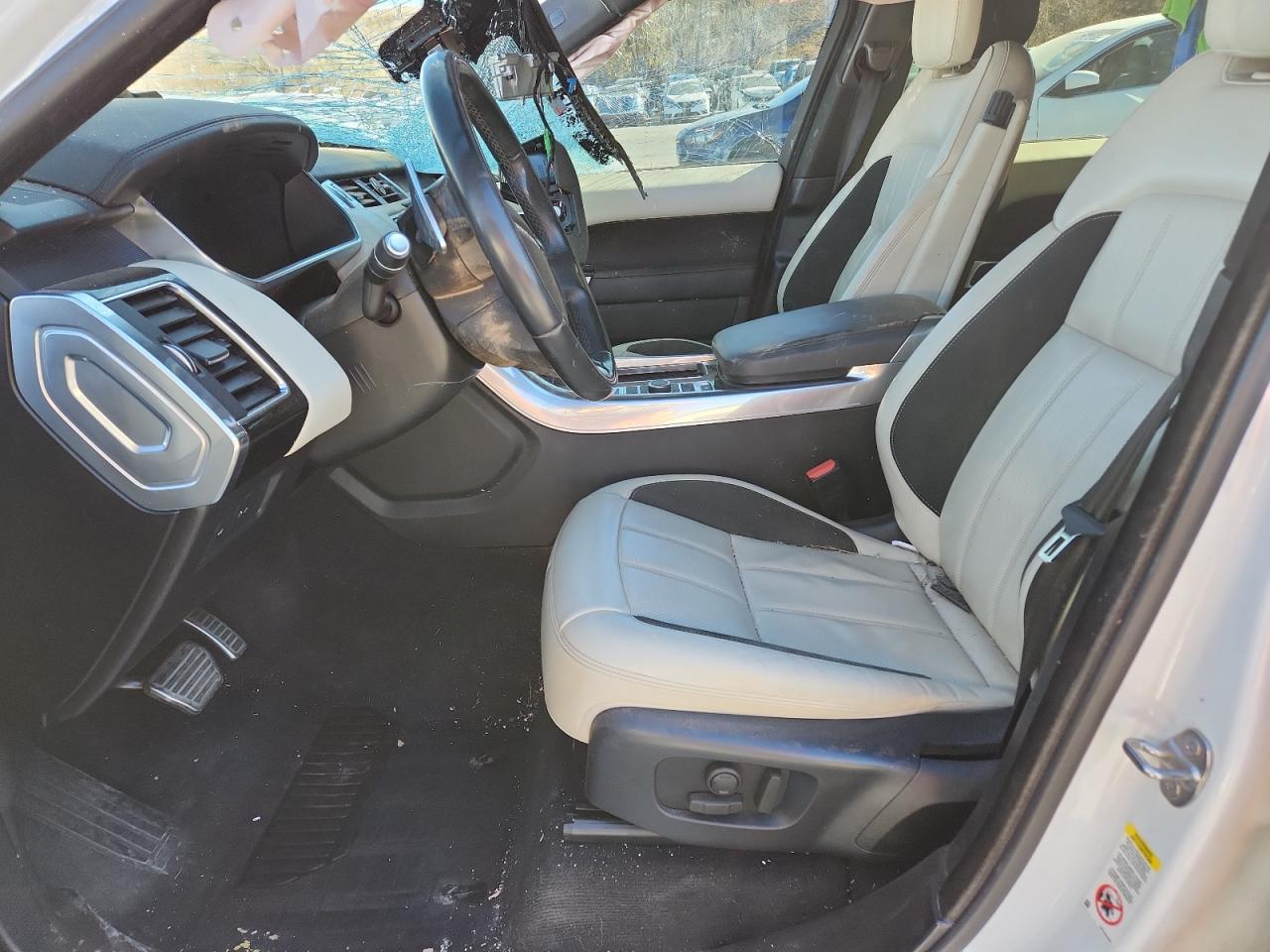 2020 Land Rover Range Rover Sport P525 Hse - Image 7