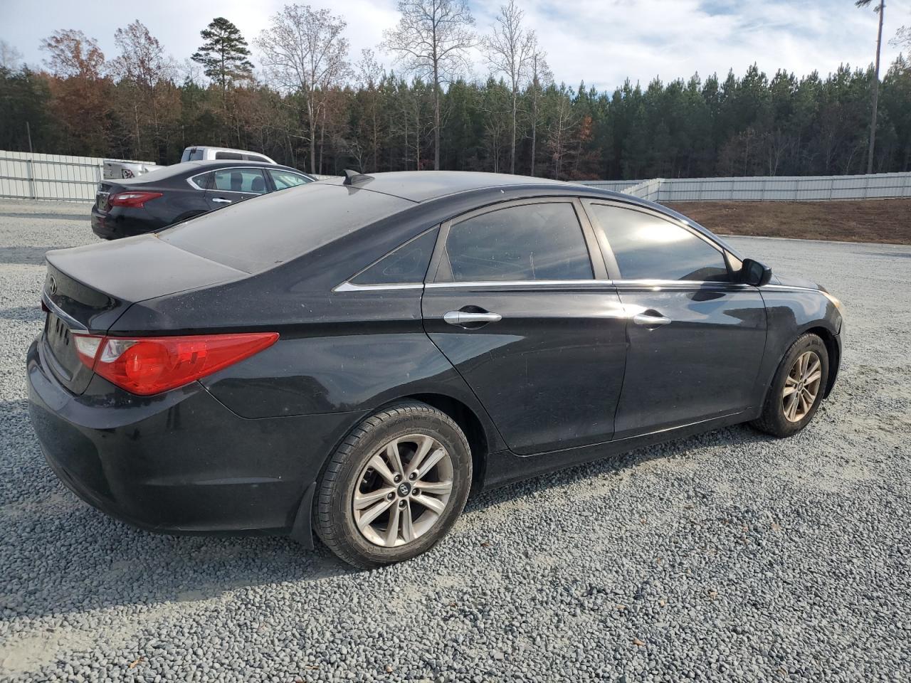 2013 Hyundai Sonata Gls - Image 3