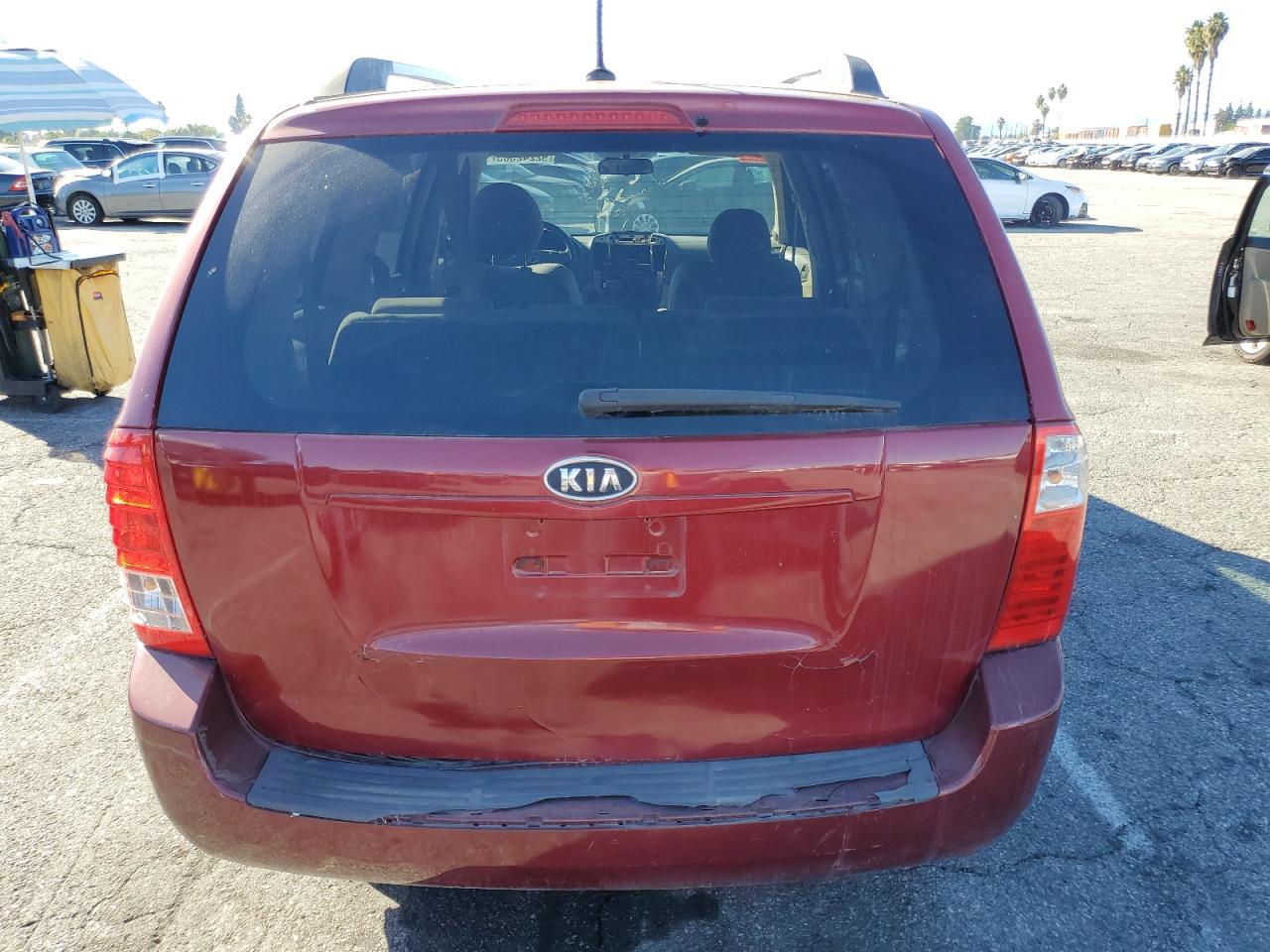 2011 Kia Sedona Lx - Фото 6