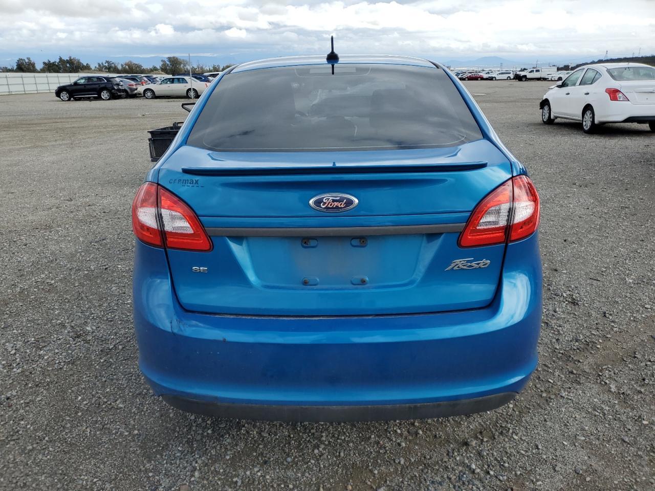 2012 Ford Fiesta Se - Image 6