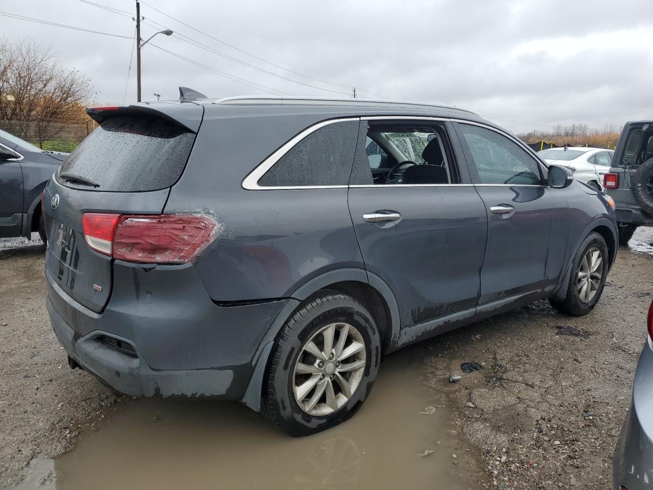 2018 Kia Sorento Lx - Image 3