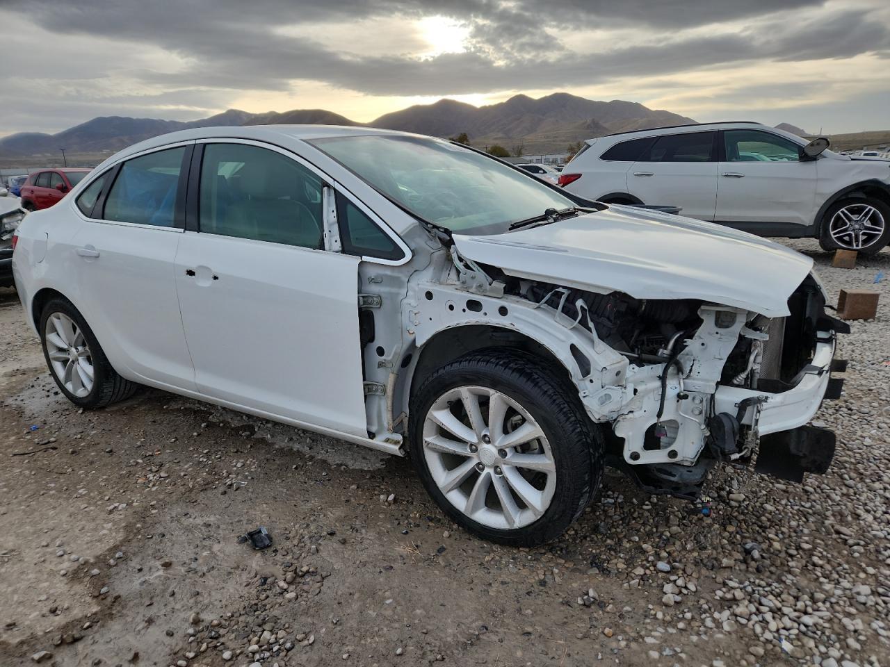 2016 Buick Verano Convenience - Image 4
