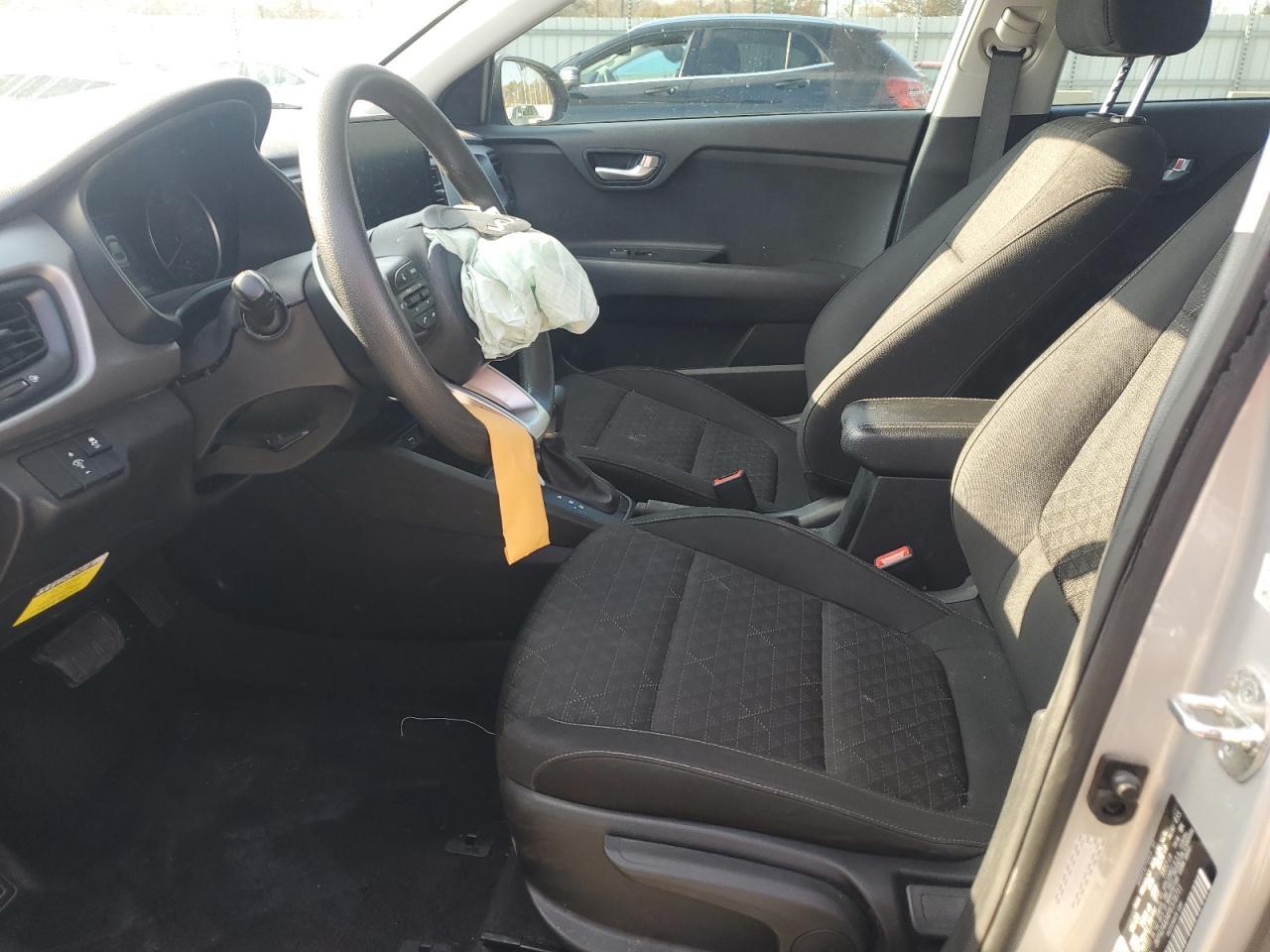 2023 Kia Rio S - Image 7