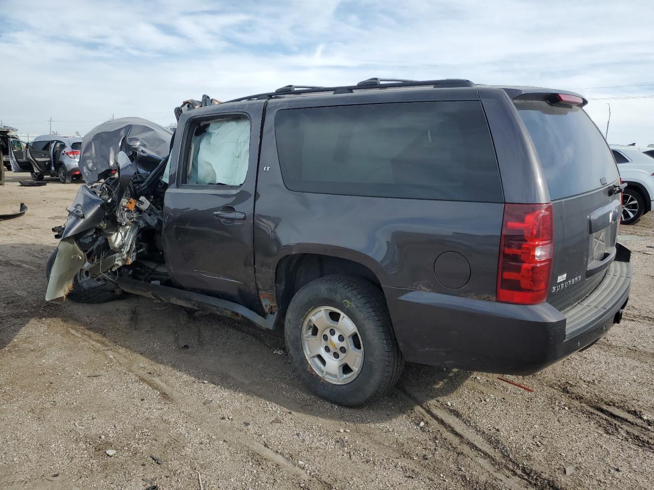 2010 Chevrolet Suburban K1500 Lt - Фото 2