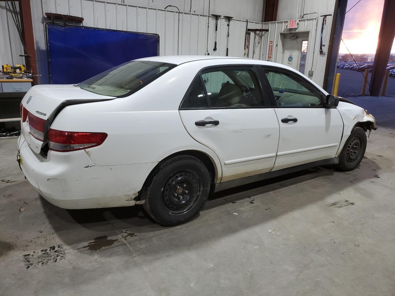 2004 Honda Accord Dx - Image 3