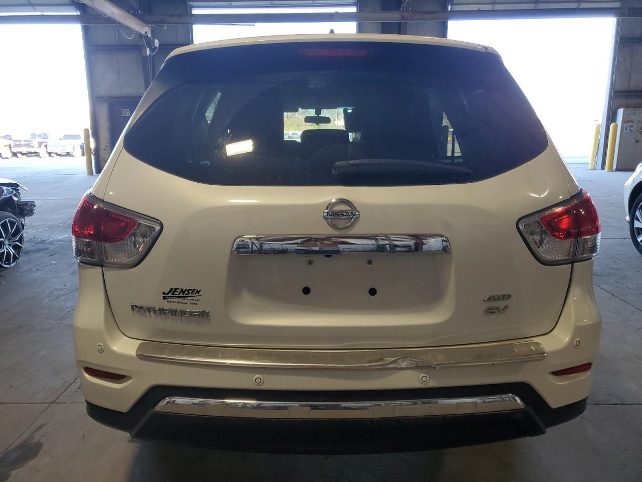 2014 Nissan Pathfinder S - Фото 6
