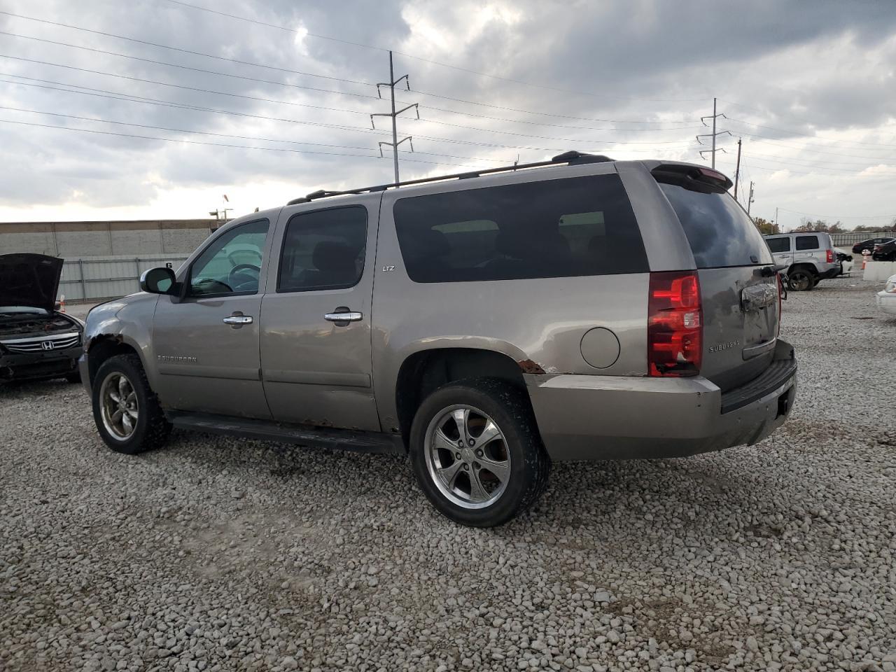 2008 Chevrolet Suburban K1500 Ls - Фото 2