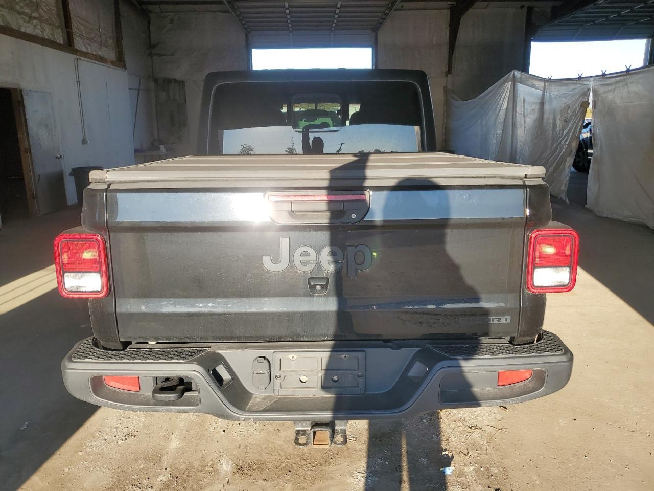 2020 Jeep Gladiator Sport - Фото 6